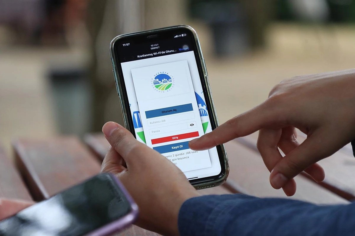 Sakarya B&uuml;y&uuml;kşehir 2025&rsquo;te dijital vizyonuyla &ouml;ne &ccedil;ıktı