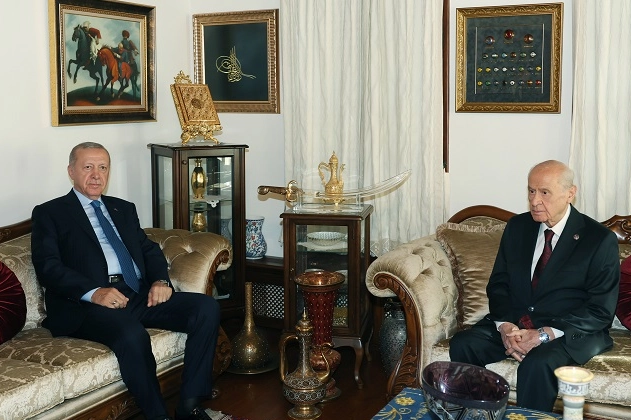 Cumhurbaşkanı Erdoğan, MHP lideri Bahçeli’yi evinde ziyaret etti