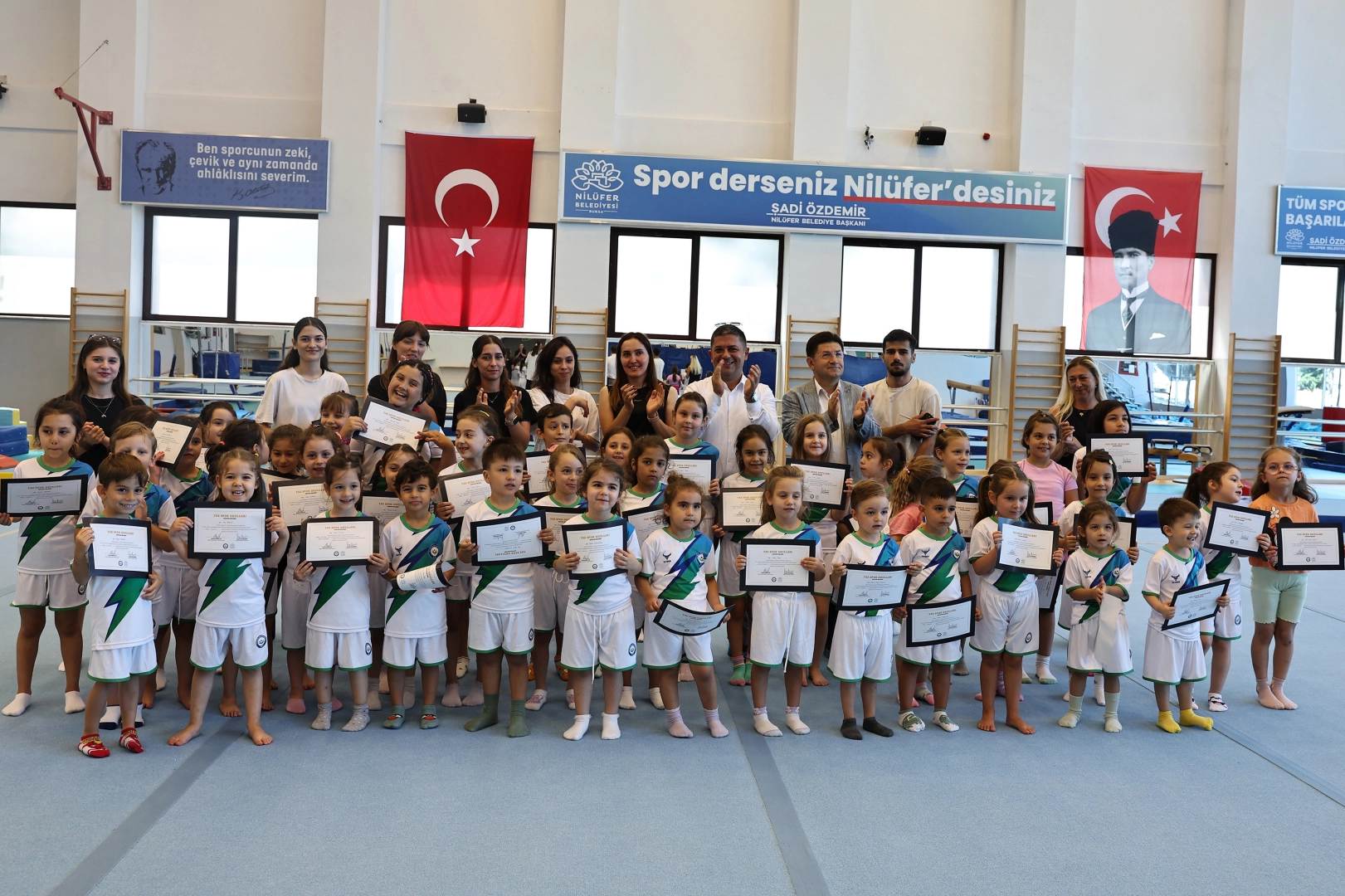 Yaz Spor Okulları&rsquo;nda ilk d&ouml;nem tamamlandı