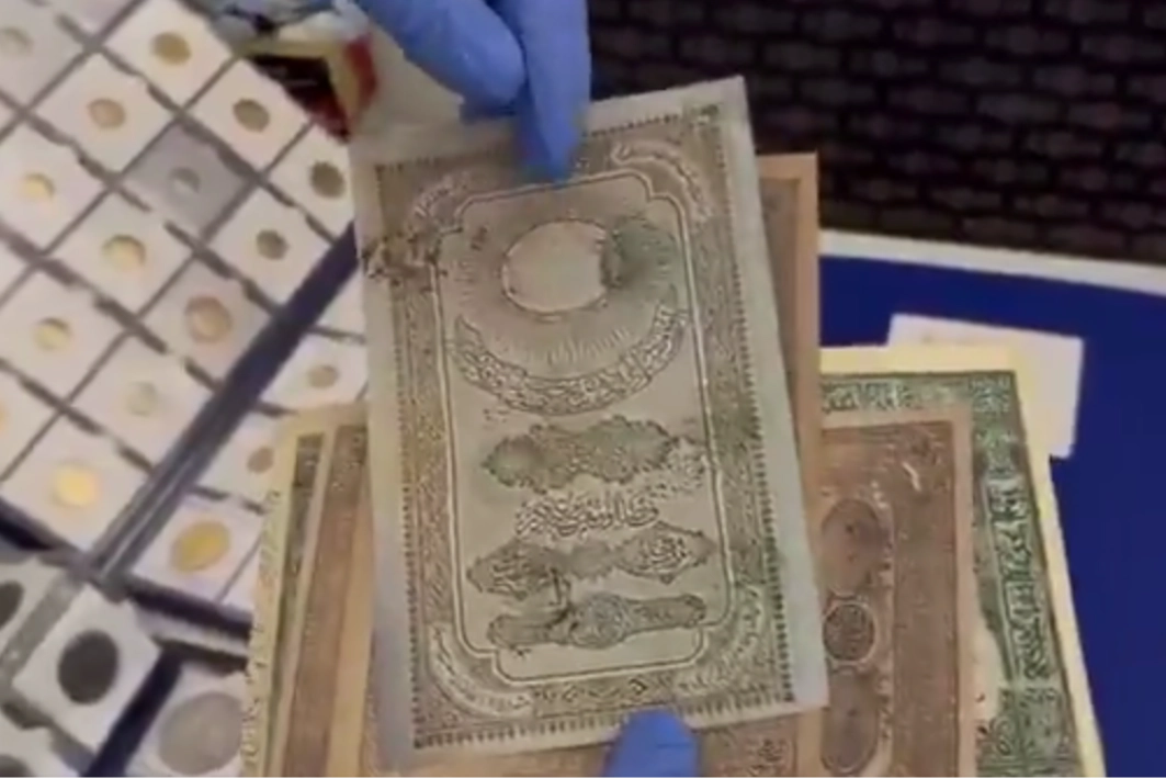 Bursa'da yüzlerce sikke ele geçirildi!