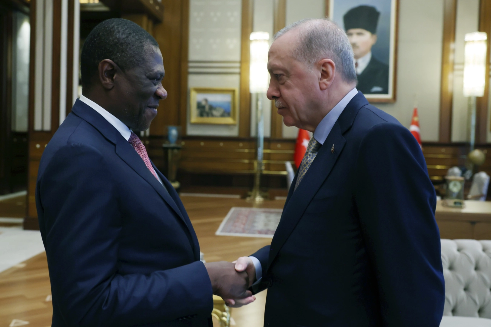 Erdoğan, Mashatile'yi Külliye'de kabul etti