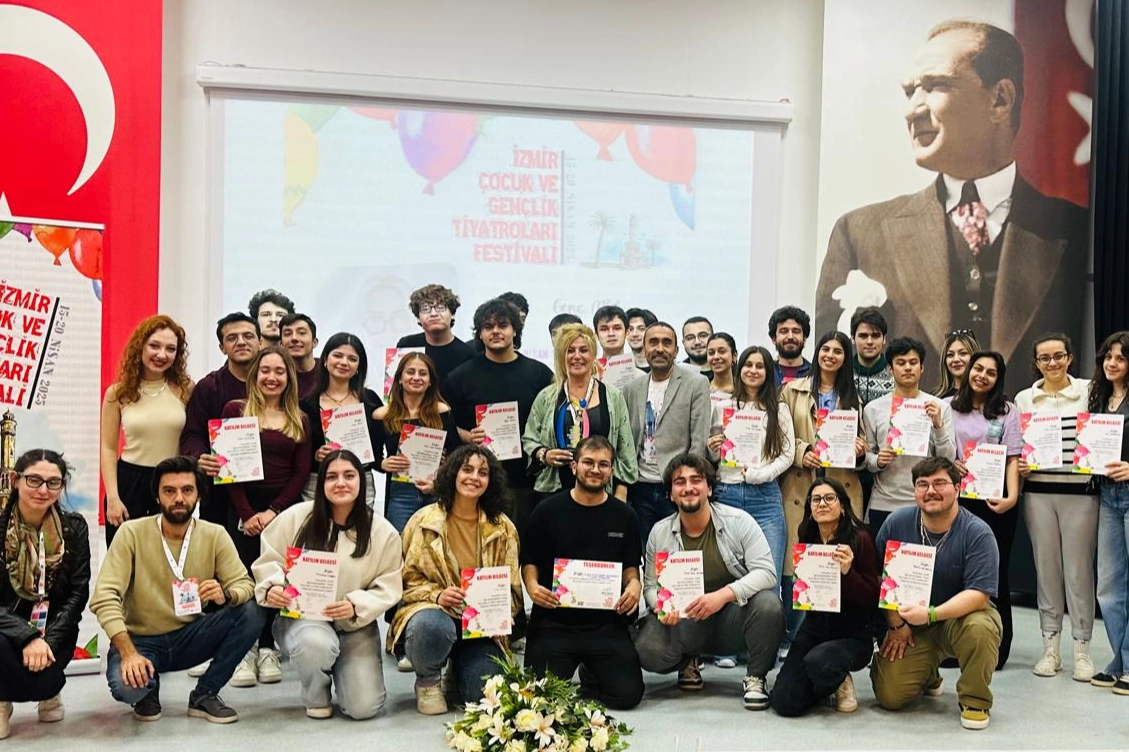 İzmir Çocuk ve Gençlik Tiyatroları Festivali Efes Selçuk’ta! 