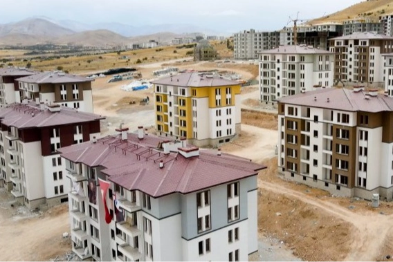 75 bin 356 TOKİ konutunun kurası &ccedil;ekildi.. 