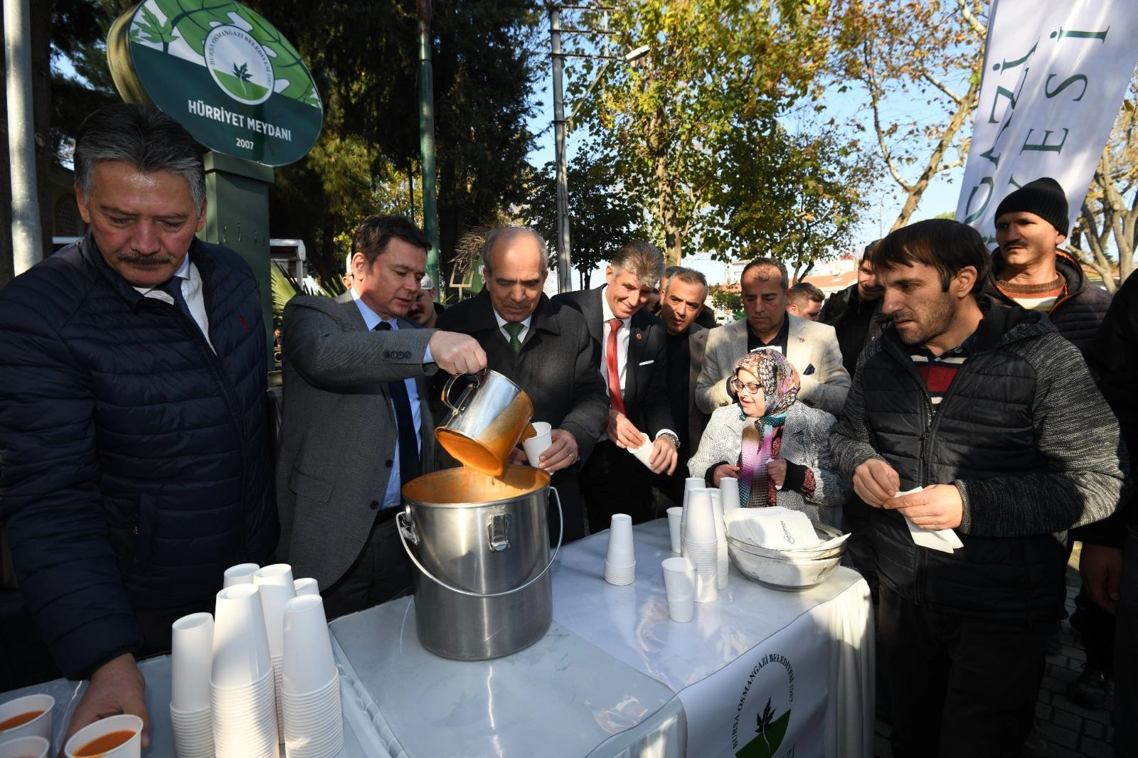 Bursa Osmangazi'de Başkan Aydın'ın yeni durağı H&uuml;rriyet oldu