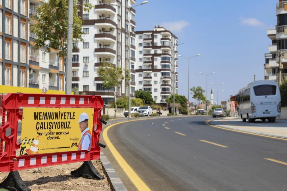 Mersin Büyükşehir Belediyesi’nden Yol Yapım Bakım Onarım seferberliği