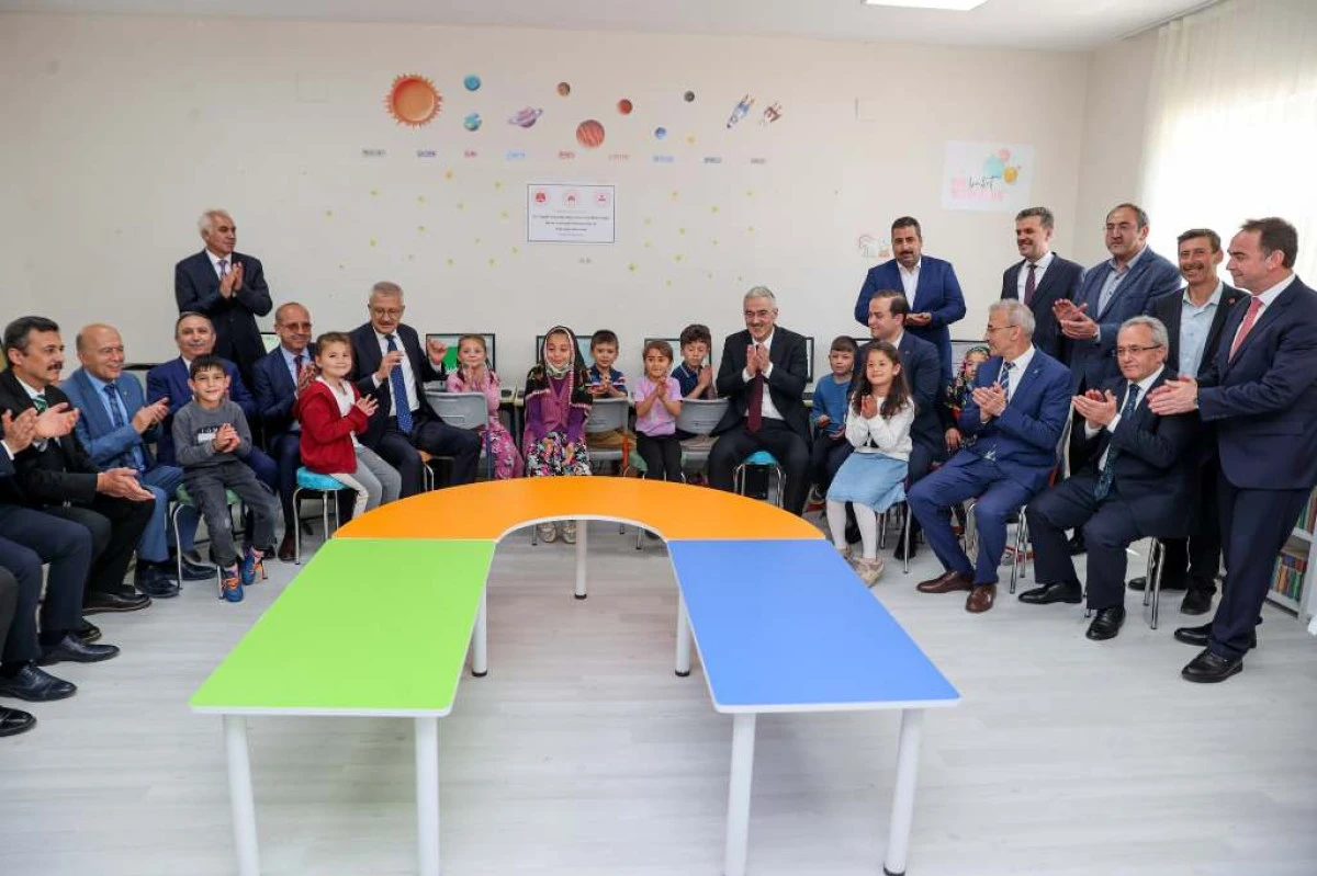 Bursa'nın dağ köylerinde bilişim sınıfı heyecanı