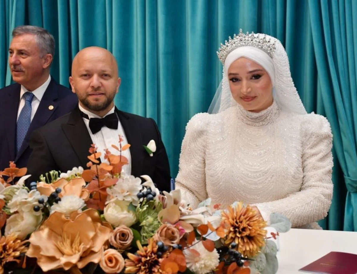 Gümüşhaneli genç işadamı Ümit Meral evlendi