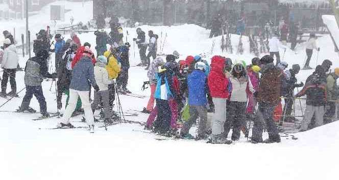 Uludağ'da pistler doldu taştı