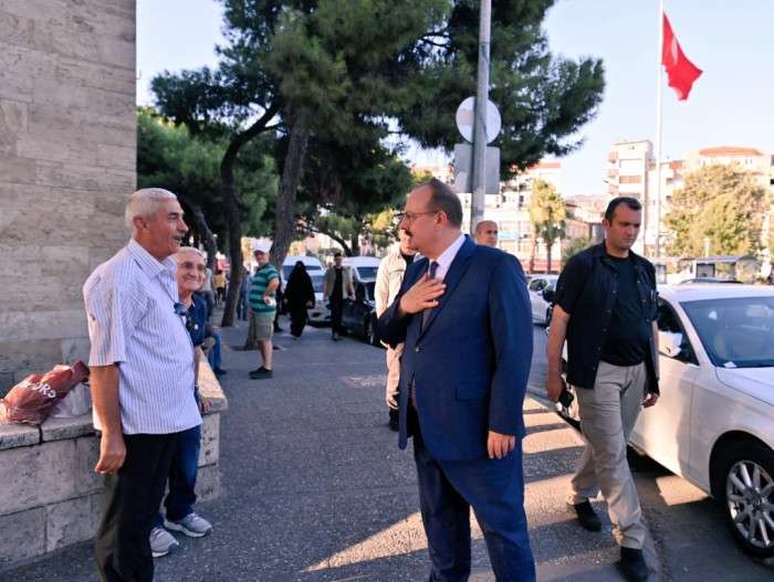 Vali Canbolat Yağcılar esnafını ziyaret etti